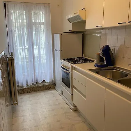 Haik's Palace Apartmán *